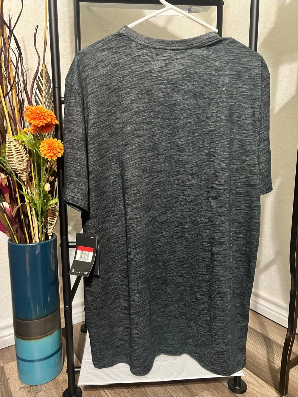 NWT Nike Men's Gray Graphic Dri-FIT T-Shirt
